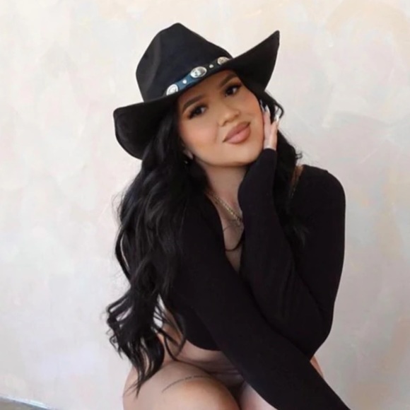 Faux wool western hat - Picture 2 of 11